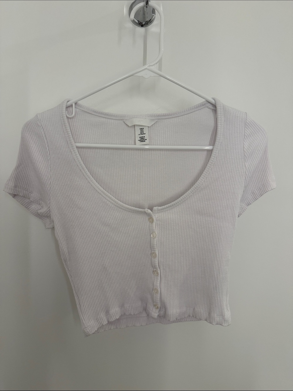 H&M Ribbed Short Sleeve Scoop Neck Button-Front Crop Top